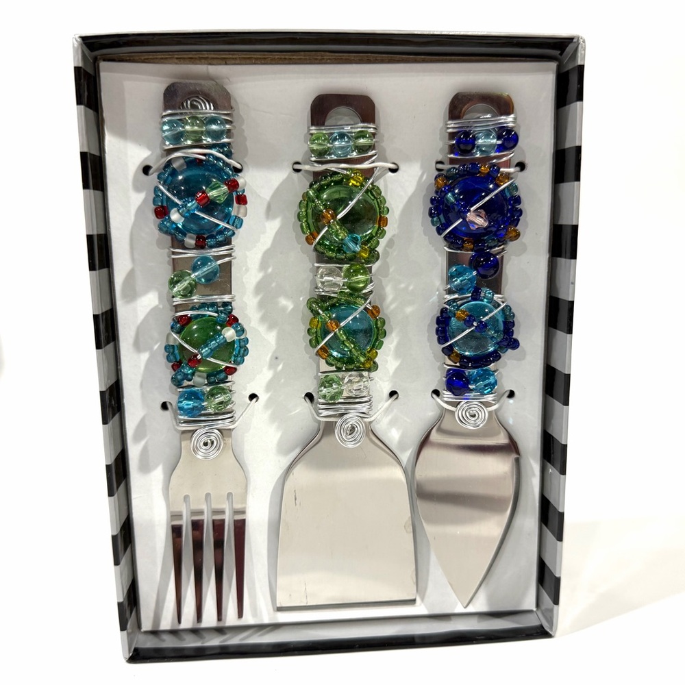 Vintage 90s Set of 3 Blue Green Wire Beaded Charcuterie Board Cheese Serving Set